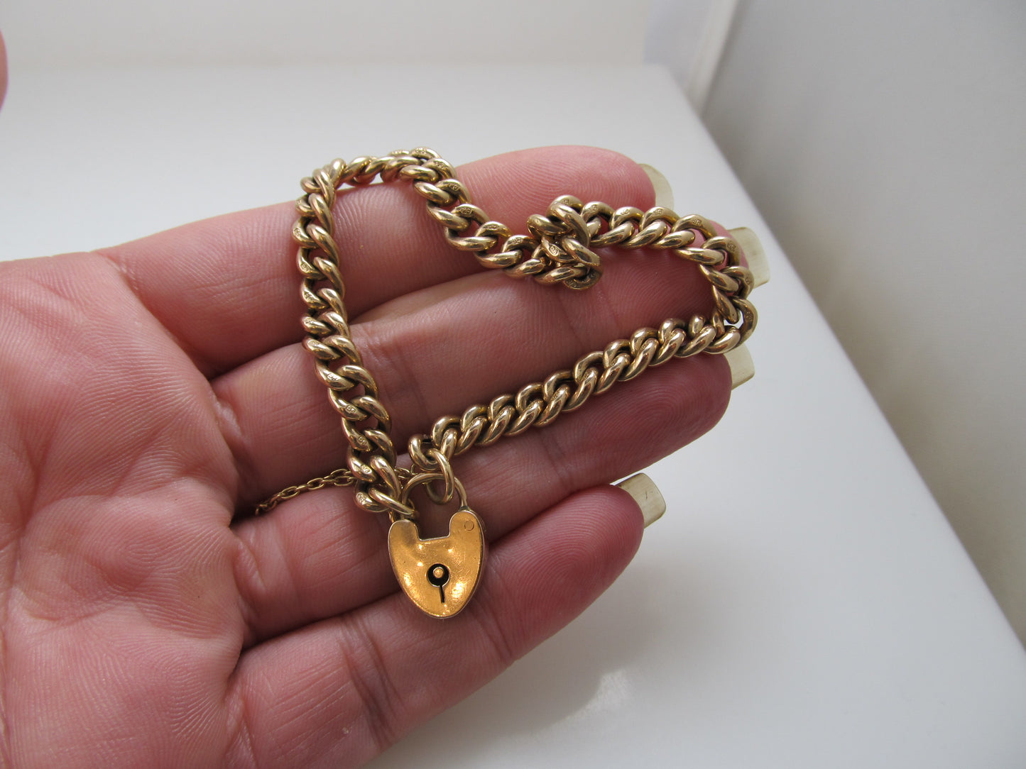 9kt rose gold heart bracelet