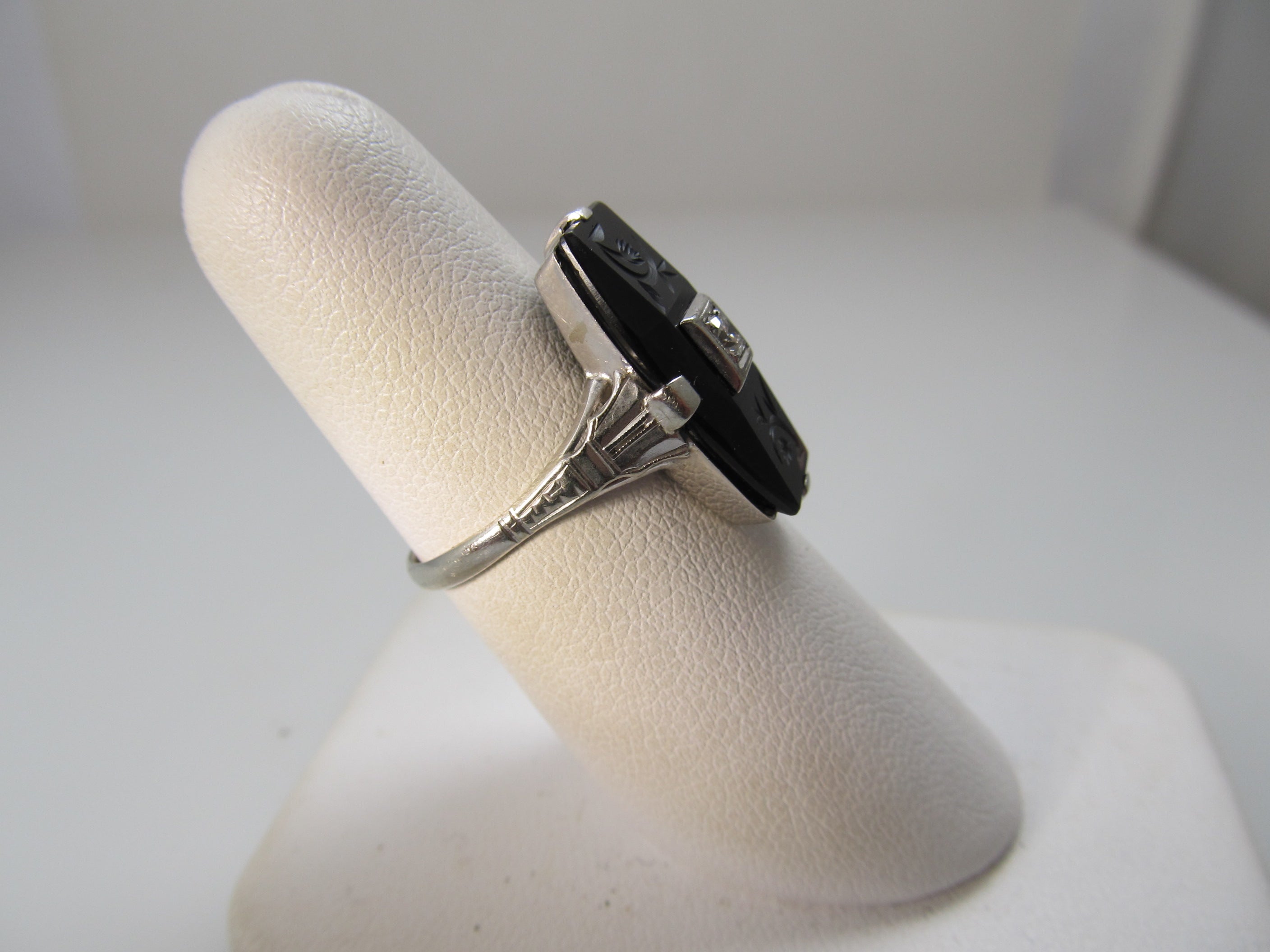 Art Deco carved onyx ring