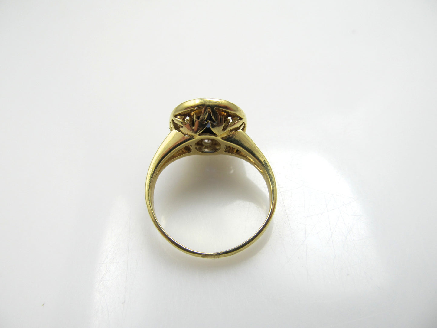 Estate 18k yellow gold sapphire diamond halo ring