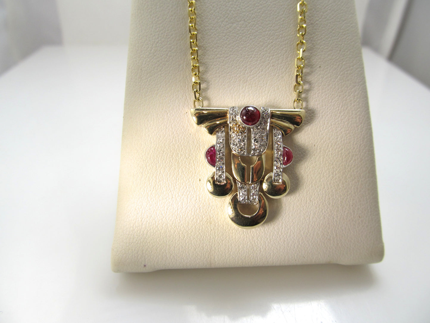 Vintage retro diamond and cabochon ruby necklace