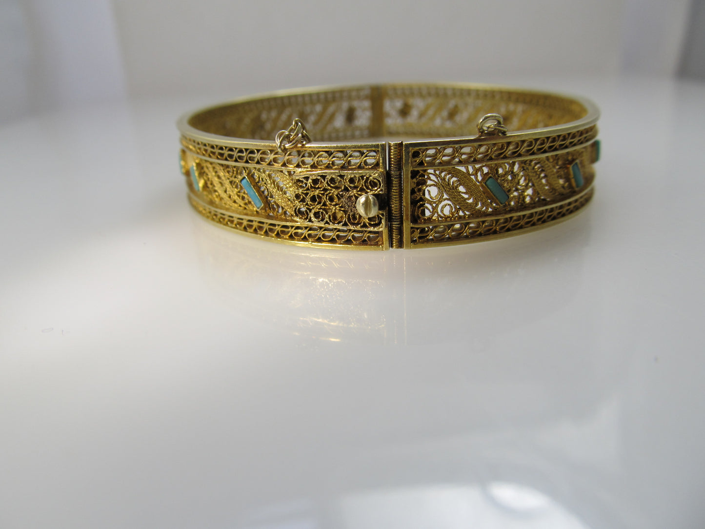 Antique 14k yellow gold filigree bangle bracelet with turquoise