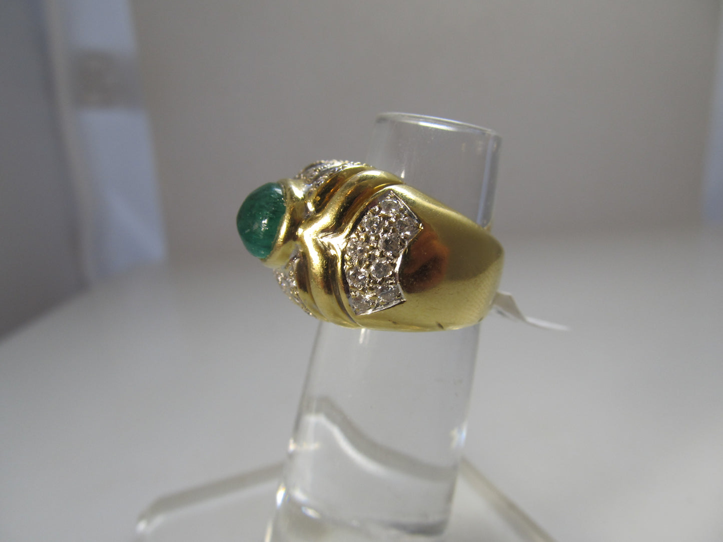 2ct emerald and diamond dome ring