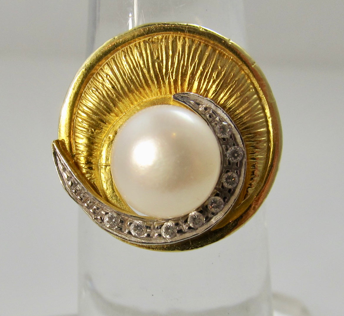 Yellow gold pearl and diamond ring