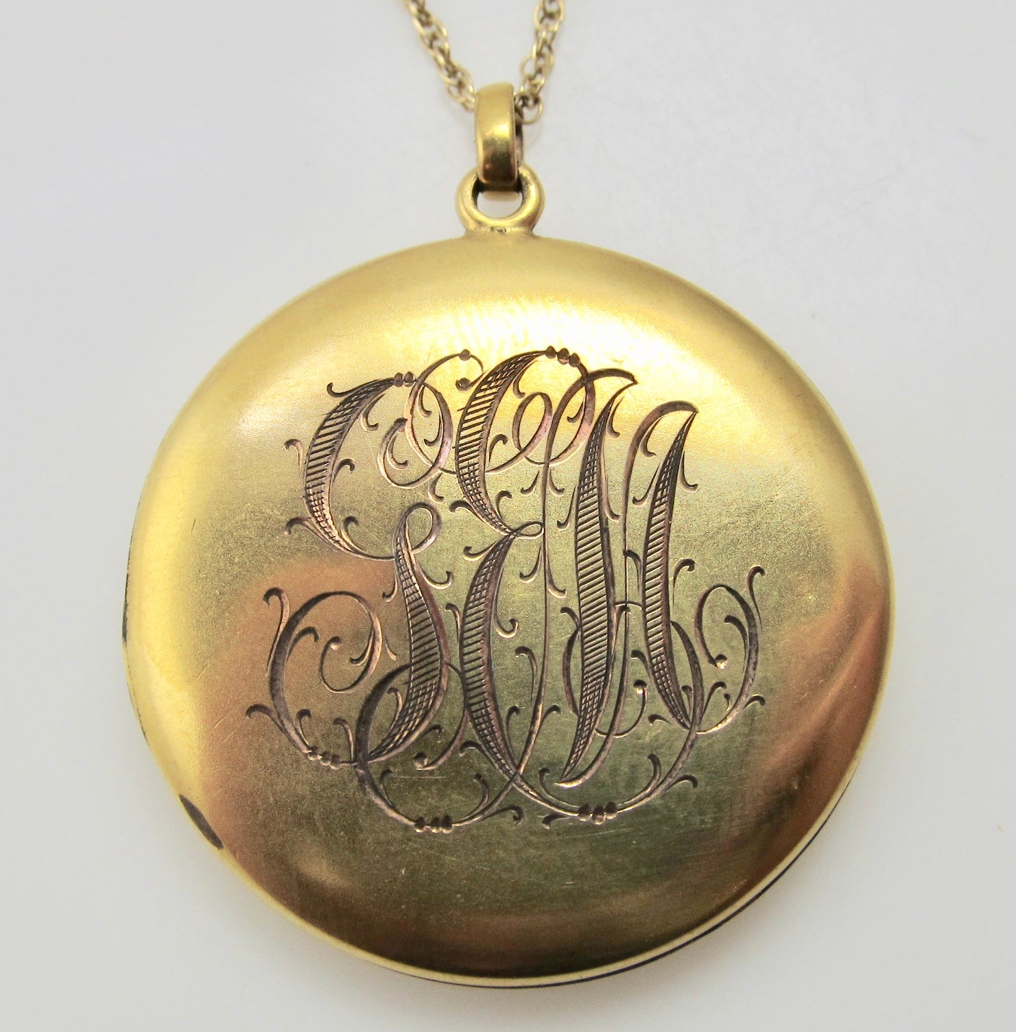 Antique large 14k yellow gold locket