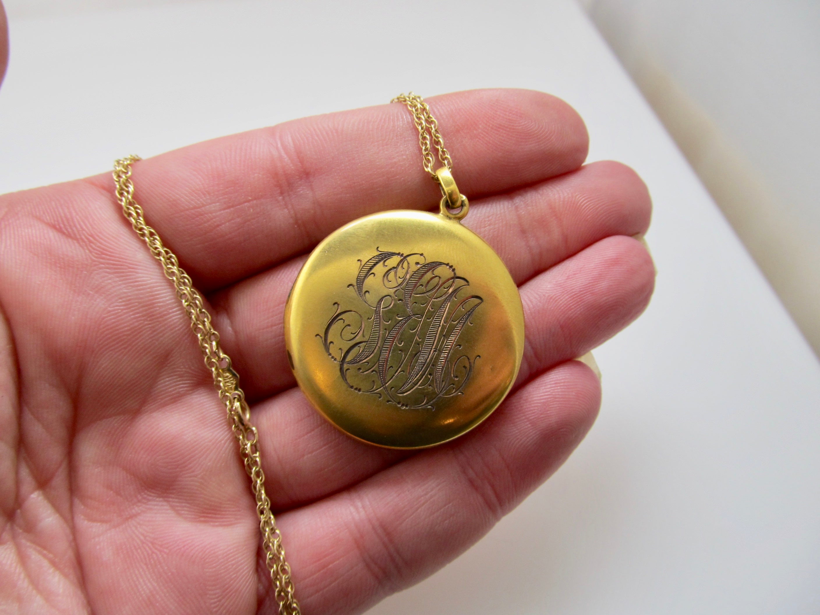 Antique large 14k yellow gold locket