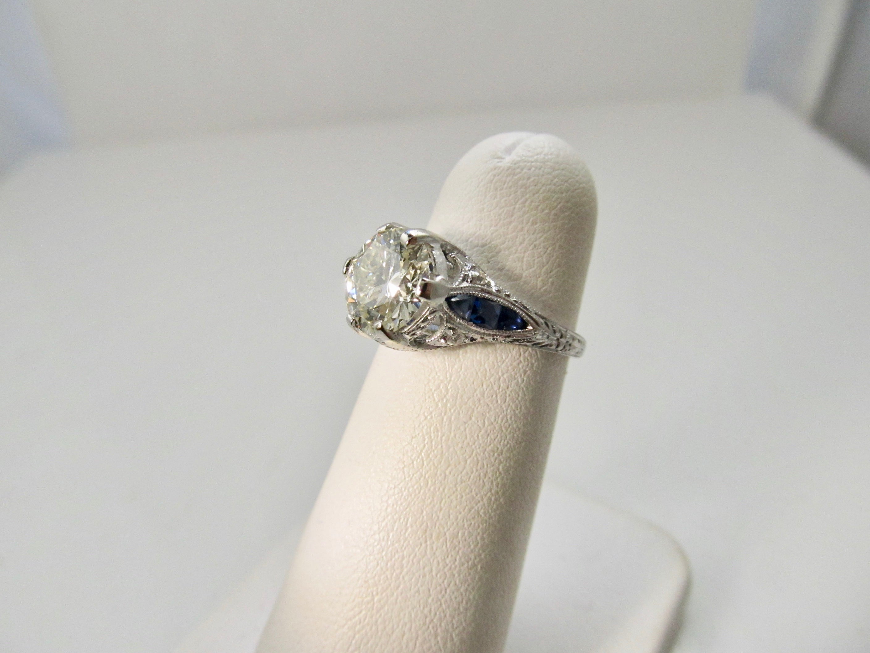 Antique 1.92ct diamond sapphire engagement ring