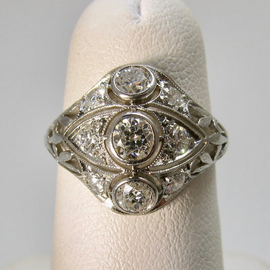 Antique platinum 1ct diamond ring