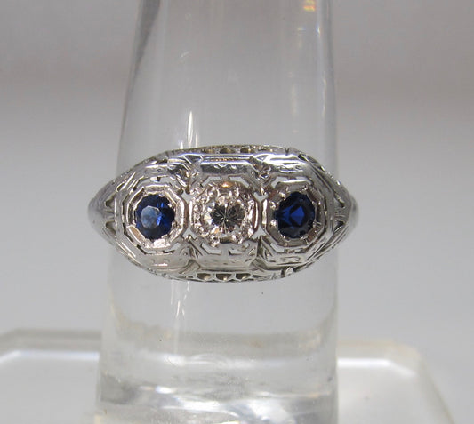 Vintage sapphire diamond ring