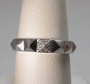 Gabriel & Co white gold diamond