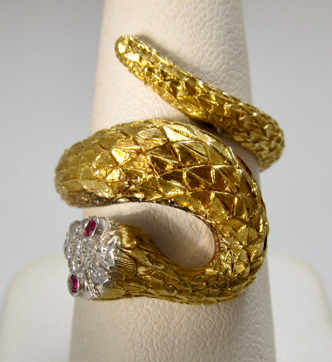 Vintage textured snake ring