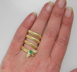 18k coiled ring with a bug