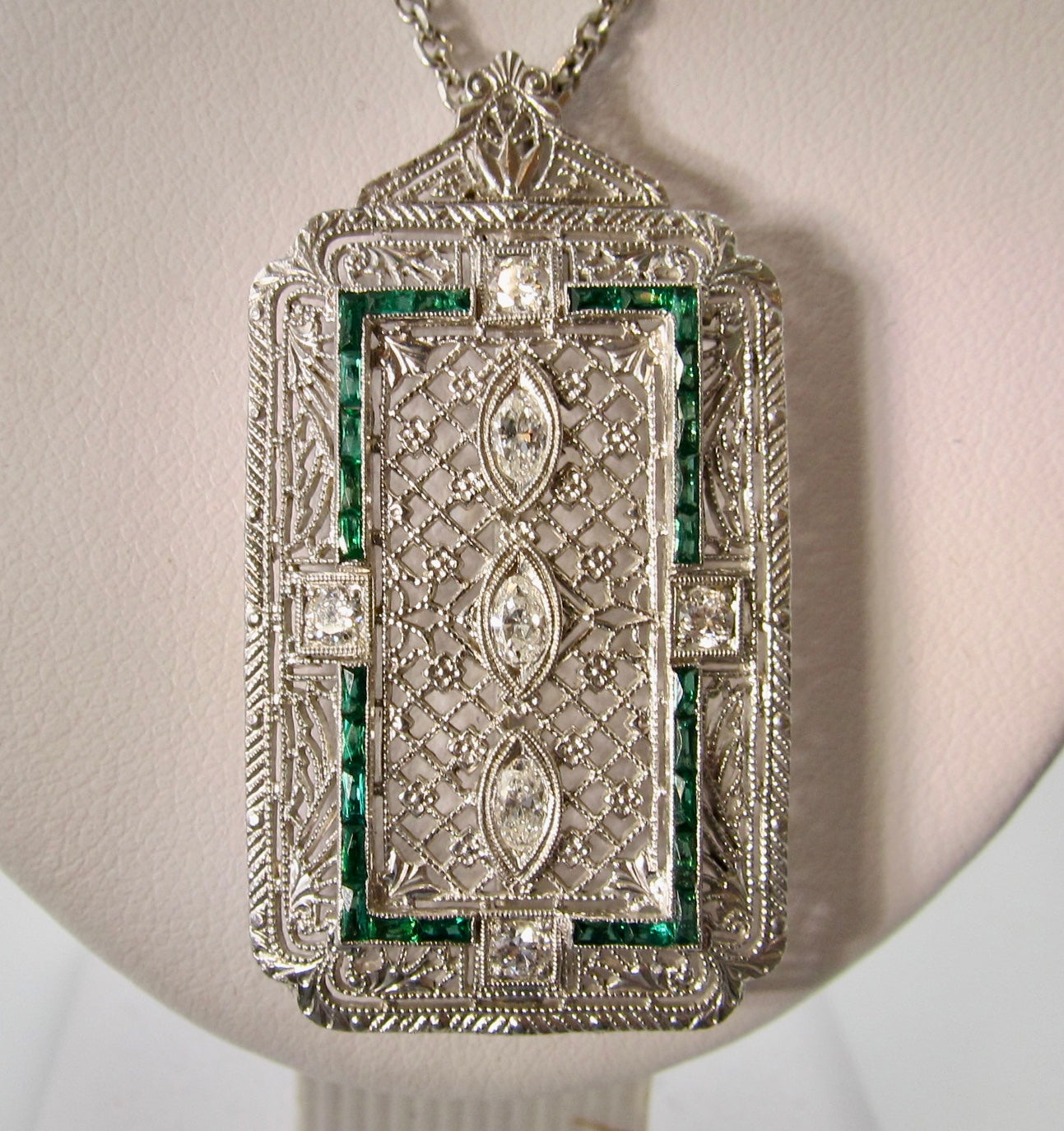 Art Deco emerald and diamond necklace