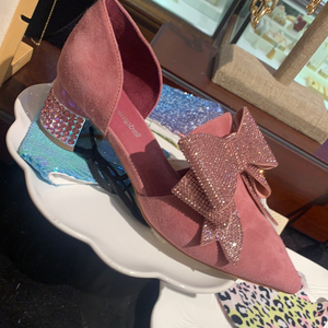 Valegra Crystal Bow pink suede pumps